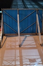 ���݂��i�񂾎O�HUFJ��s�l�J�x�X�̐Ւn